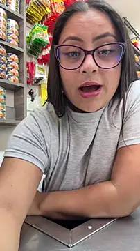 Sol biglips online show from January 18, 2026, 4:10 pm