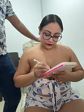 Snapshot of Sol_biglips chatting on June 7, 2026, 7:30 pm Sol biglips online show from June 7, 2026, 7:30 pm