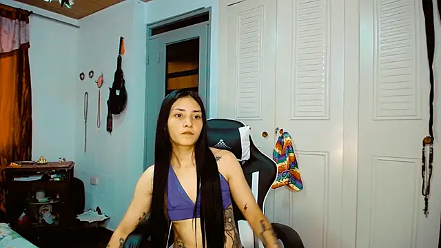 2girlsdream  online show from February 22, 2025, 9:59 pm