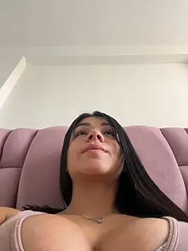 SophiaKarson online show from January 5, 2025, 2:08 pm