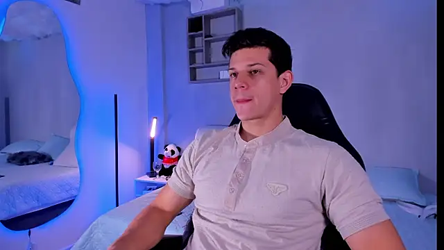 MarcoSullivan online show from December 3, 2025, 1:32 pm