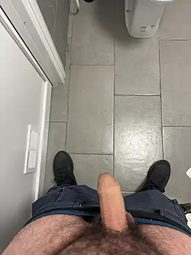 Snapshot of _themask_ chatting on February 27, 2025, 11:15 pm  themask  online show from February 27, 2025, 11:15 pm