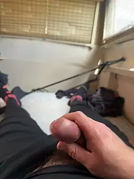 Snapshot of _themask_ chatting on February 28, 2025, 12:42 pm  themask  online show from February 28, 2025, 12:42 pm