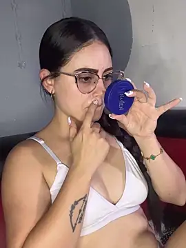 Azuna25 online show from February 20, 2026, 8:00 pm