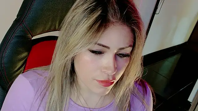 Natalia Montoya online show from January 6, 2026, 11:53 pm