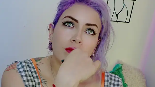 Natalia Montoya online show from January 17, 2026, 12:58 am