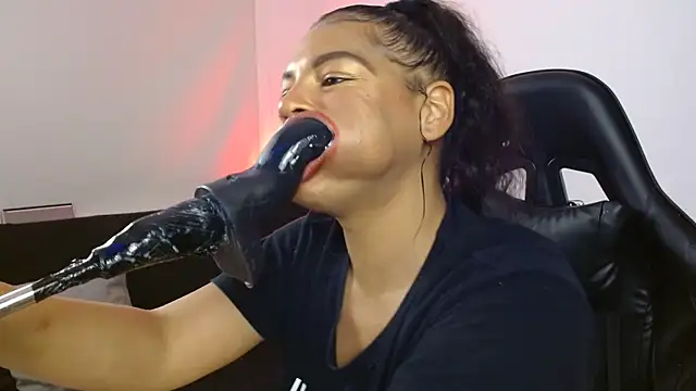 Snapshot of Anabel693 chatting on March 10, 2025, 4:46 pm Anabel693 online show from March 10, 2025, 4:46 pm