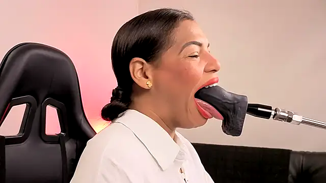 Snapshot of Anabel693 chatting on September 28, 2025, 10:55 am Anabel693 online show from September 28, 2025, 10:55 am