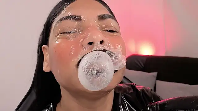 Snapshot of Anabel693 chatting on December 22, 2025, 7:52 am Anabel693 online show from December 22, 2025, 7:52 am