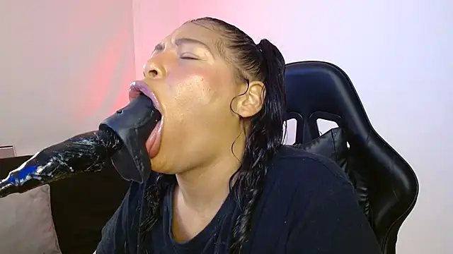 Snapshot of Anabel693 chatting on March 11, 2025, 7:35 am Anabel693 online show from March 11, 2025, 7:35 am