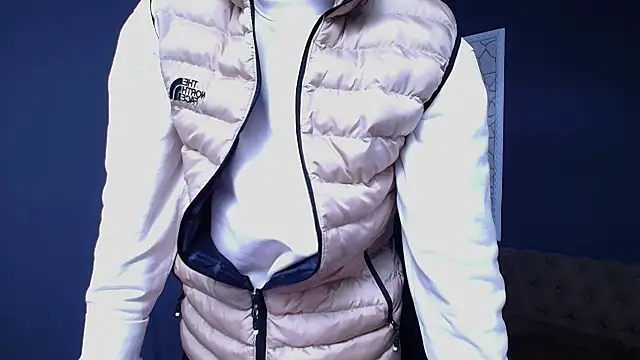 Snapshot of BrandonTate chatting on September 29, 2025, 10:44 am BrandonTate online show from September 29, 2025, 10:44 am