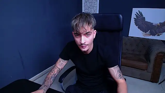 Snapshot of BrandonTate chatting on September 20, 2025, 10:09 am BrandonTate online show from September 20, 2025, 10:09 am