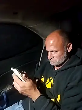 FloppyPickle4u online show from March 13, 2025, 3:33 am