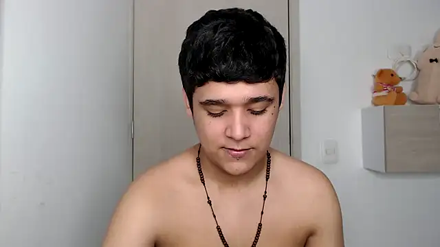 kaiine190 online show from October 20, 2025, 9:15 pm