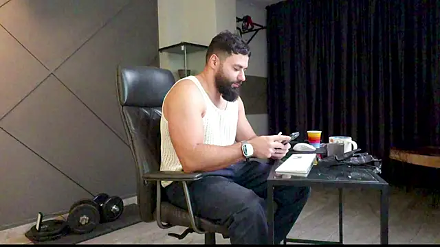 mattmasterss online show from January 19, 2025, 4:12 am