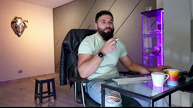 mattmasterss online show from March 11, 2025, 8:52 am