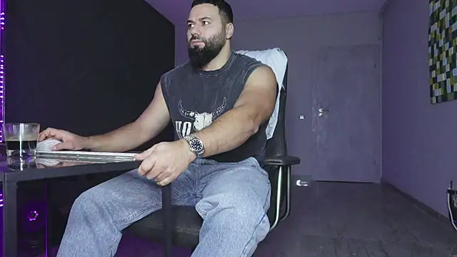 mattmasterss online show from December 22, 2025, 6:13 am