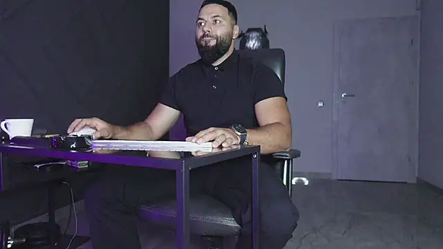 mattmasterss online show from September 30, 2025, 8:26 pm