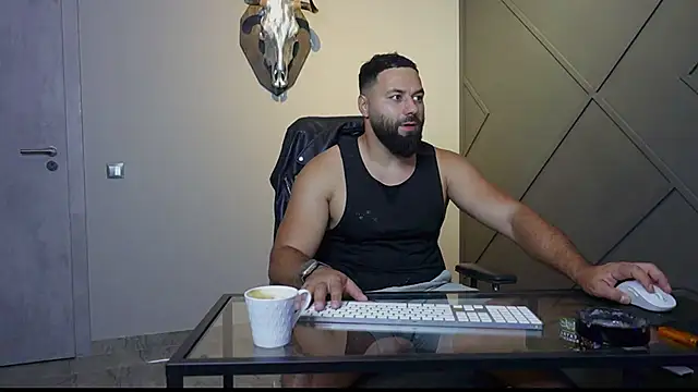 mattmasterss online show from September 10, 2025, 6:29 pm