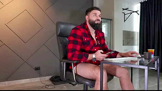 mattmasterss online show from February 9, 2025, 8:10 am