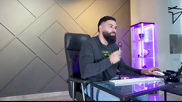 mattmasterss online show from February 27, 2025, 6:46 am