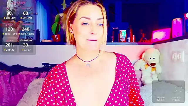  JuliaSpace  online show from July 3, 2026, 5:30 pm