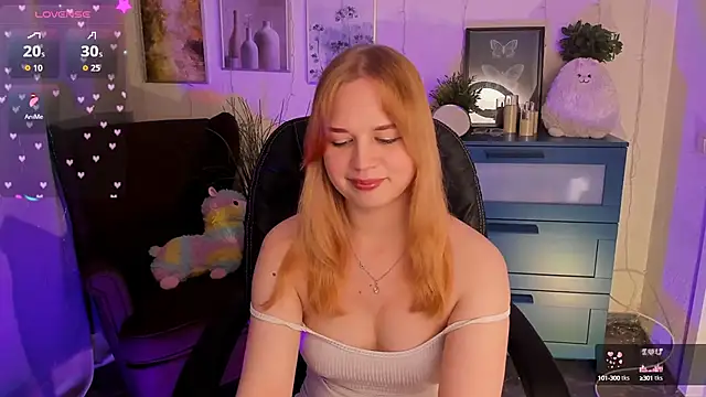 Snapshot of AlicePopsy chatting on September 23, 2025, 11:28 am AlicePopsy online show from September 23, 2025, 11:28 am