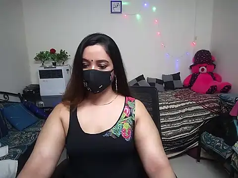 Arushisingh8888 online show from February 22, 2025, 11:35 am