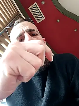 Antonio Vatooo online show from April 14, 2026, 7:02 am