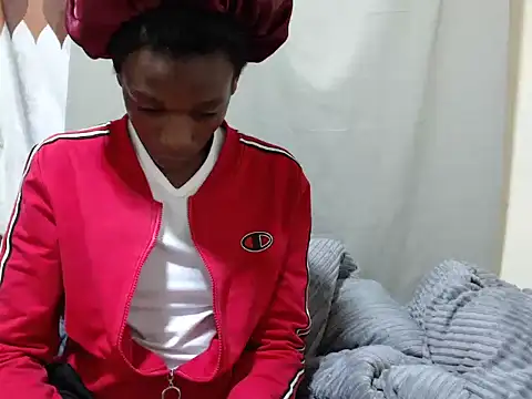 khakiline online show from September 25, 2025, 5:41 pm