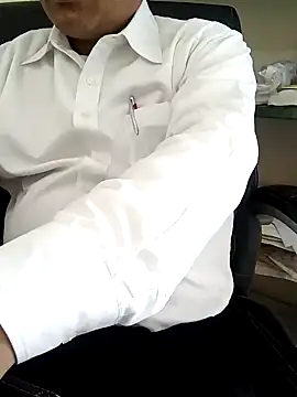 Snapshot of Hot-man39 chatting on December 21, 2024, 5:25 am Hot-man39 online show from December 21, 2024, 5:25 am