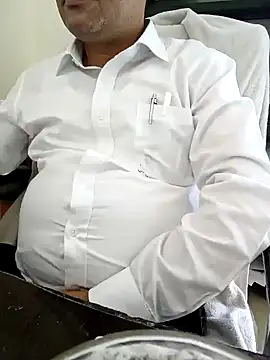 Snapshot of Hot-man39 chatting on January 21, 2025, 8:52 am Hot-man39 online show from January 21, 2025, 8:52 am