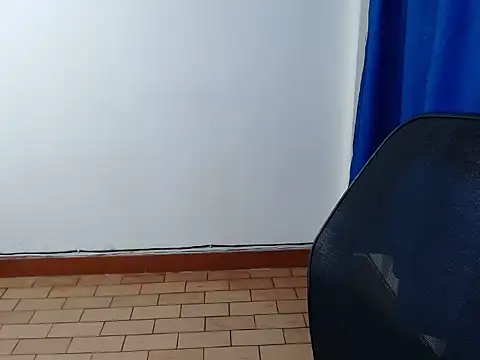 Dana idagiraldo37 online show from September 25, 2025, 1:17 pm