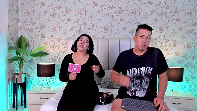 Liana Asaff online show from February 24, 2025, 8:47 pm