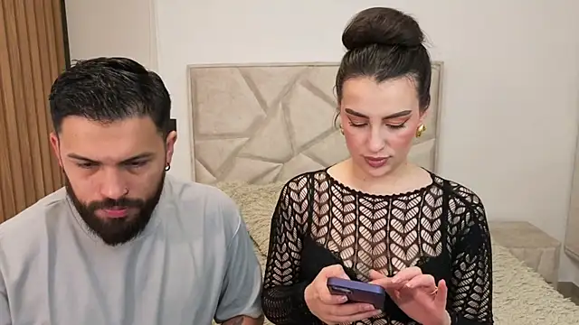 Snapshot of teseo_and_afroditha_ chatting on September 19, 2025, 5:00 am teseo and afroditha online show from September 19, 2025, 5:00 am