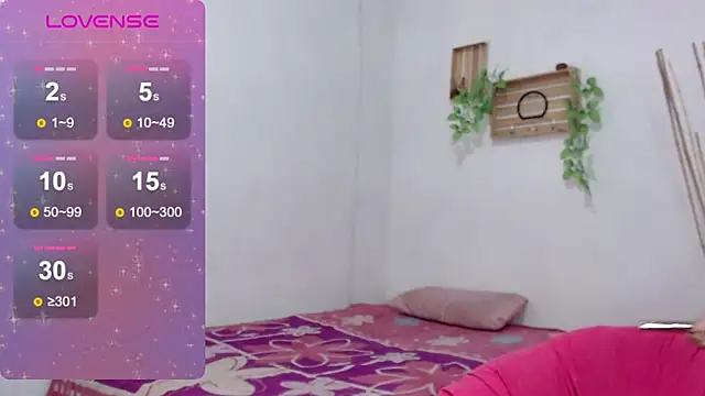 Snapshot of MitchWilson1 chatting on March 7, 2025, 10:43 pm MitchWilson1 online show from March 7, 2025, 10:43 pm