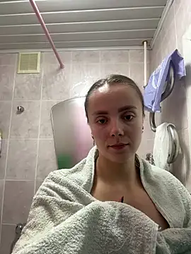 Snapshot of AlisaKissss chatting on September 22, 2025, 7:14 am AlisaKissss online show from September 22, 2025, 7:14 am