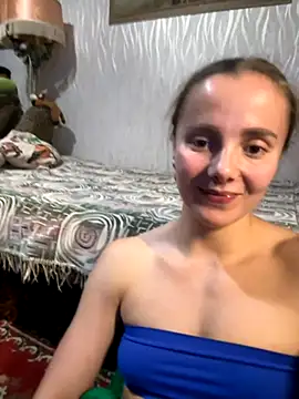 Snapshot of AlisaKissss chatting on September 27, 2025, 7:53 pm AlisaKissss online show from September 27, 2025, 7:53 pm