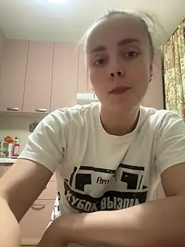 AlisaKissss online show from February 5, 2025, 1:33 pm