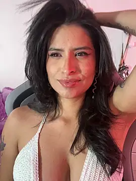 Snapshot of _elektrah chatting on June 6, 2026, 8:25 pm elektrah online show from June 6, 2026, 8:25 pm