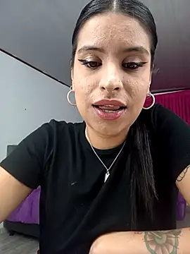 Snapshot of _elektrah chatting on November 12, 2025, 12:48 am elektrah online show from November 12, 2025, 12:48 am