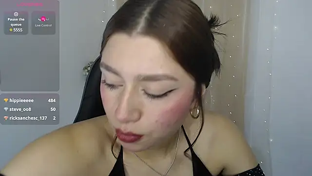 mily thomson b  online show from January 10, 2025, 3:29 am