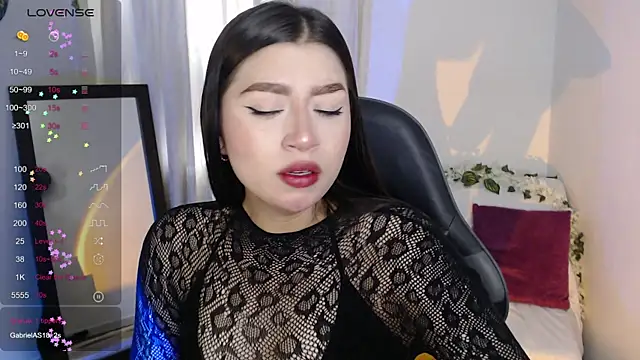 mily thomson b  online show from April 12, 2026, 3:59 pm