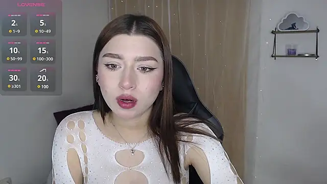 mily thomson b  online show from February 13, 2025, 11:58 pm