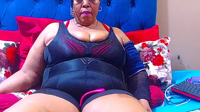 Snapshot of ebonycandy10 chatting on October 10, 2025, 6:47 am ebonycandy10 online show from October 10, 2025, 6:47 am