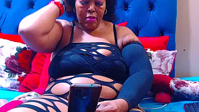 Snapshot of ebonycandy10 chatting on October 22, 2025, 7:30 am ebonycandy10 online show from October 22, 2025, 7:30 am