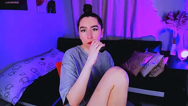 Snapshot of Lily_xBabe chatting on September 21, 2025, 11:04 am Lily xBabe online show from September 21, 2025, 11:04 am