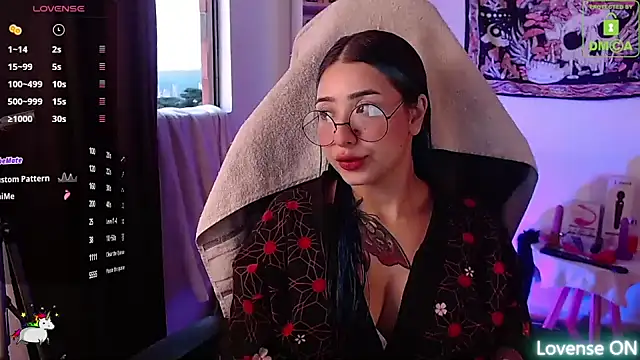 Snapshot of sweetcoralinee chatting on October 9, 2025, 10:32 pm sweetcoralinee online show from October 9, 2025, 10:32 pm