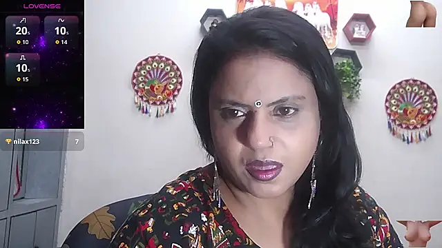 Snapshot of Sexy_komolika chatting on September 23, 2025, 1:18 pm Sexy komolika online show from September 23, 2025, 1:18 pm