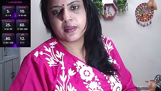 Snapshot of Sexy_komolika chatting on October 1, 2025, 3:38 pm Sexy komolika online show from October 1, 2025, 3:38 pm